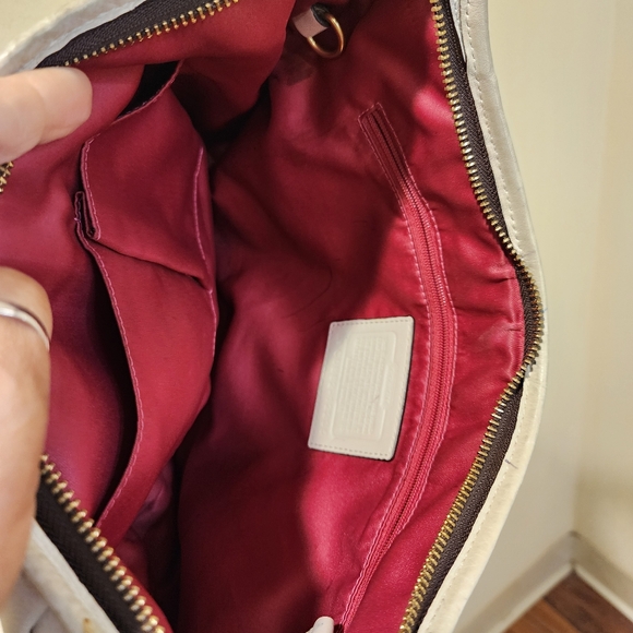 COACH Vintage White Leather Hobo Bag - Picture 12 of 16